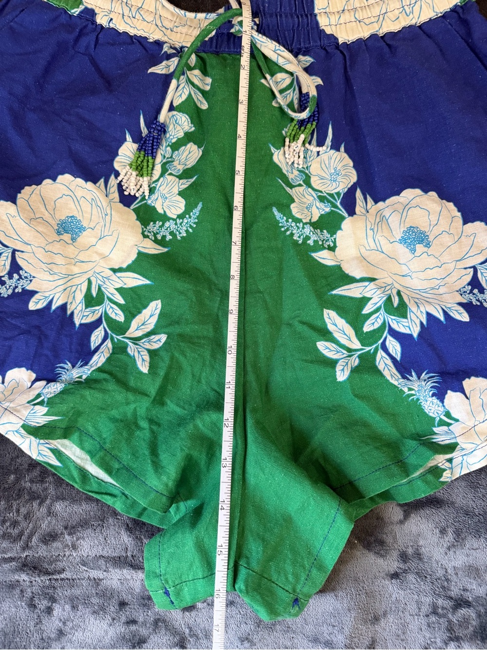 FARM Rio Soft Garden Blue Floral Linen Blend Shorts NWT Size Small - Picture 10 of 11